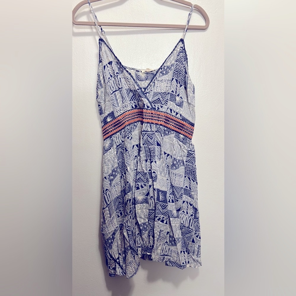 Mystery Women’s Dress